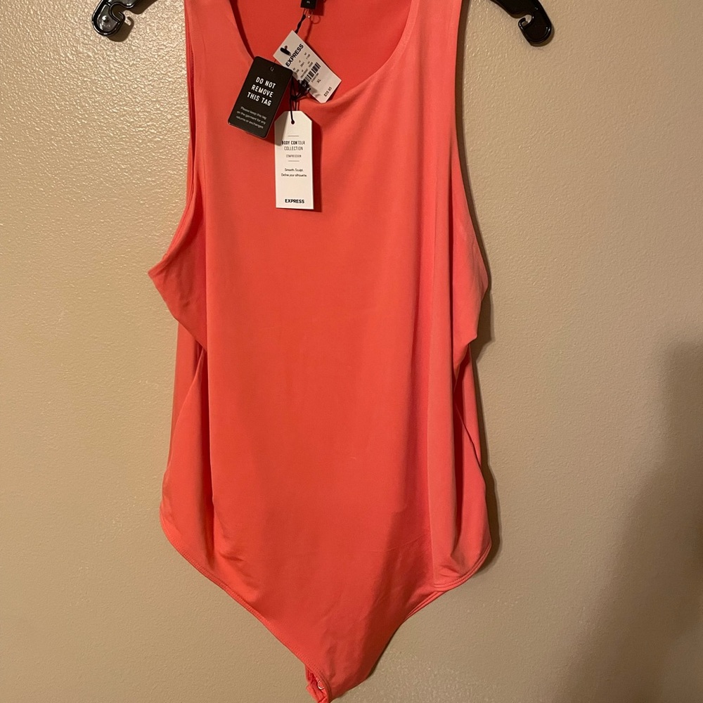 Express- Body contour collection compression blouse.